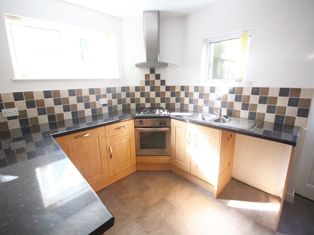 3 bedroom semi-detached house To Let in Barnoldswick - IMG_4613.jpg
